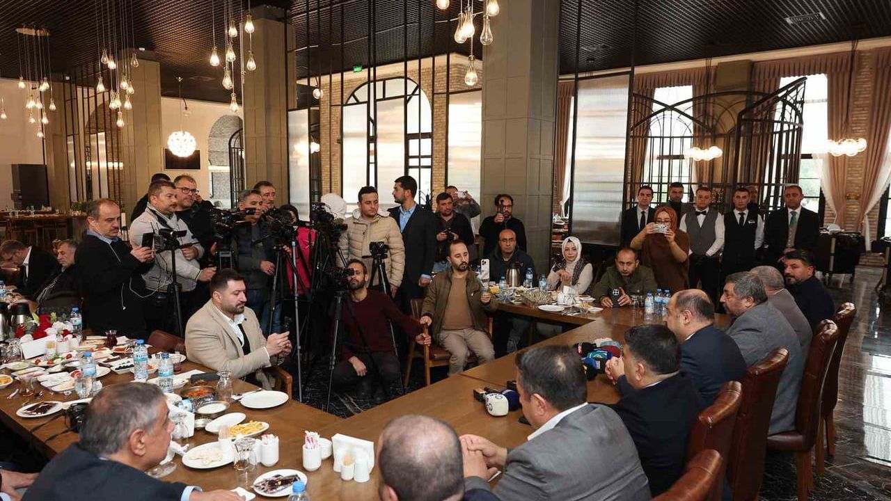 Şanlıurfa'da 10 Ocak etkinliği: Başkan Gülpınar gazetecilerle buluştu