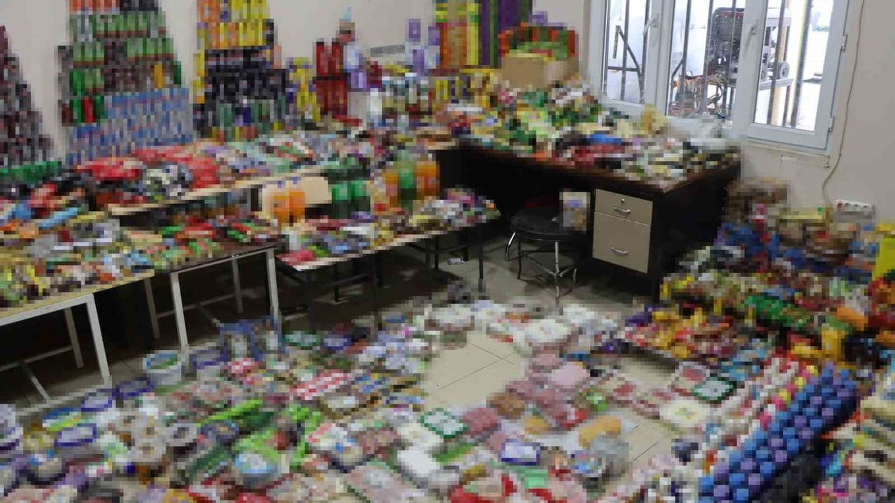 Şanlıurfa’da yaklaşık 1,5 milyon TL'lik son kullanma tarihi geçmiş gıda ürünü toplatıldı