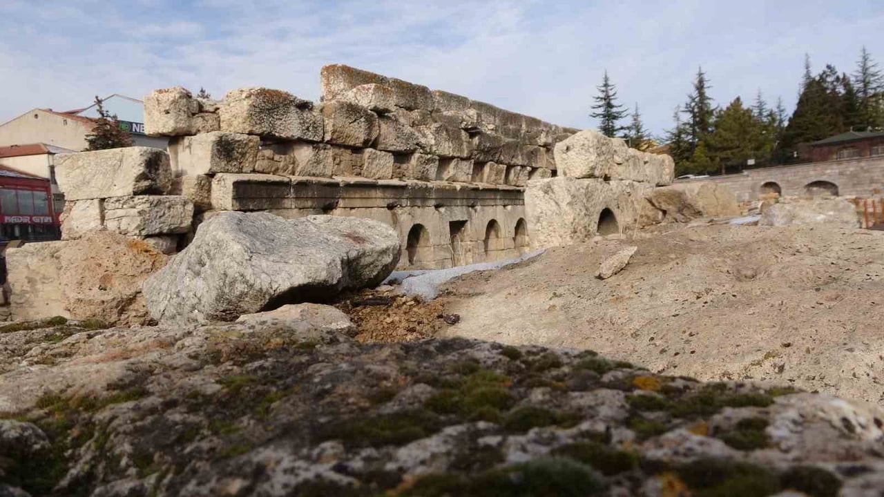 Sarıkaya’daki 2 bin yıllık 'Kral Kızı Hamamı' ziyaretçilerini ağırlıyor