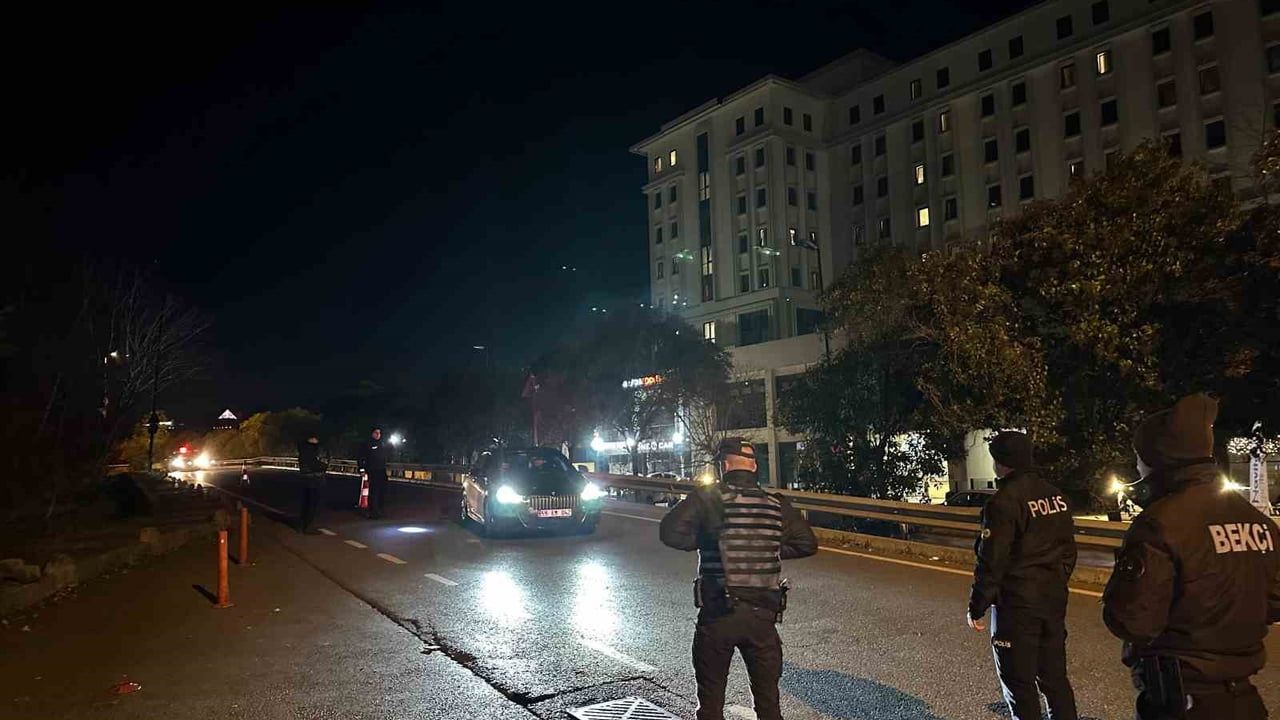 Sarıyer'de yılbaşı denetimleri: 6 aranan şüpheli yakalandı