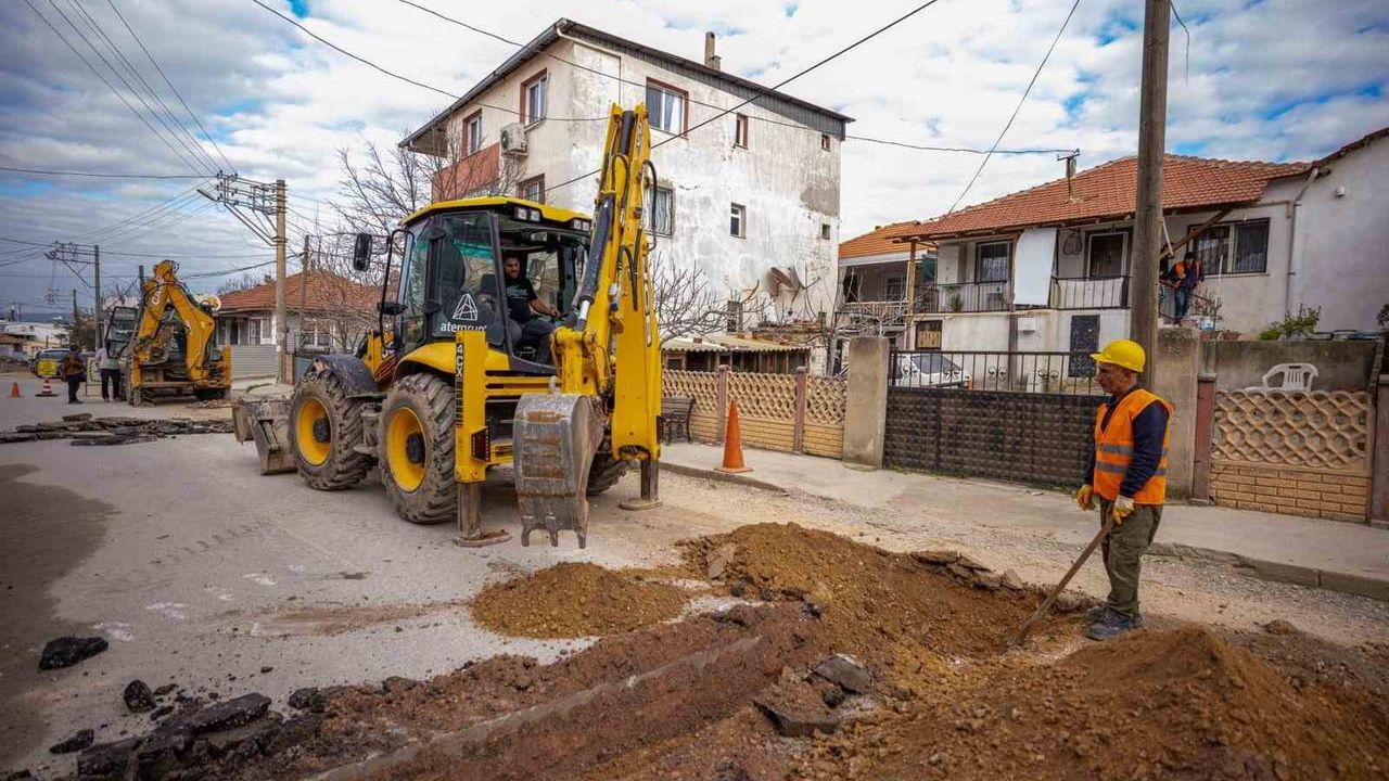 Sarnıç’ta 205 milyon liralık içme suyu yatırımı hızla ilerliyor