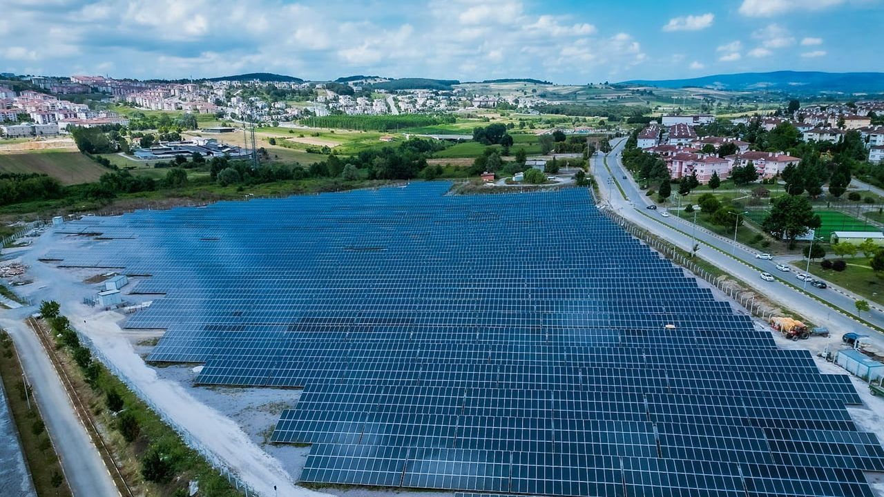 SASKİ 2025’te 42,9 milyon kWh yenilenebilir enerji üretti