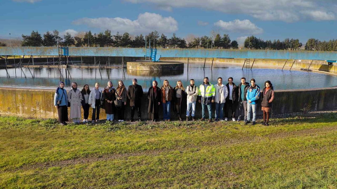 SAÜ tıp öğrencileri SASKİ tesislerinde su ve atıksu arıtımını gördü