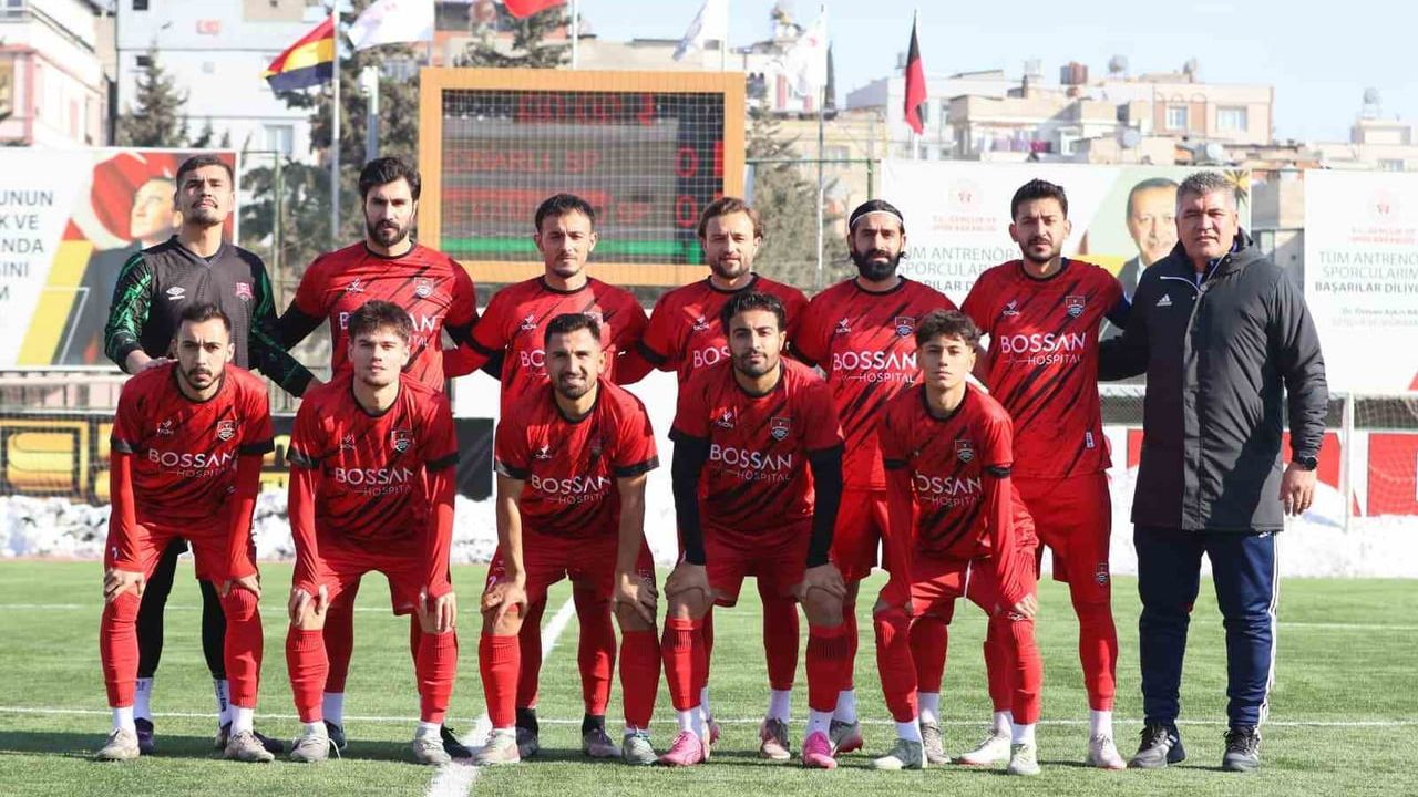 Şehitkamil Belediyespor zirve mücadelesini sürdürüyor