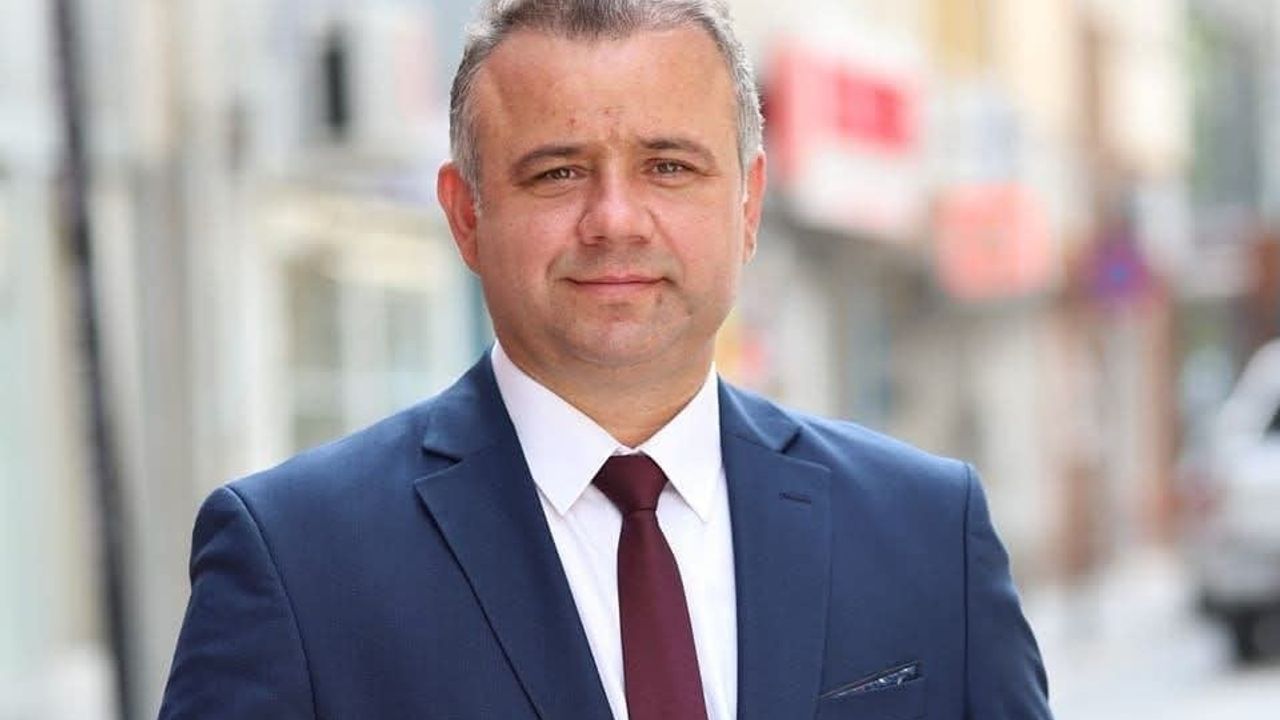 Şehzadeler Belediyesi'ne iki yeni başkan yardımcısı atandı