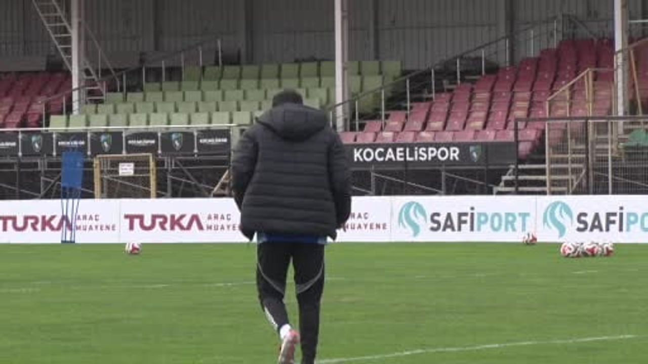 Selçuk İnan: Fenerbahçe maçında kazanmak için sahaya çıkacağız