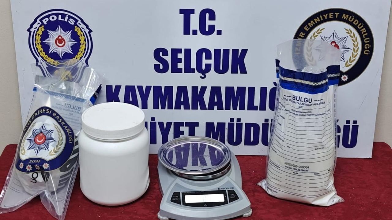 Selçuk'ta uyuşturucu operasyonunda 4 kişi tutuklandı