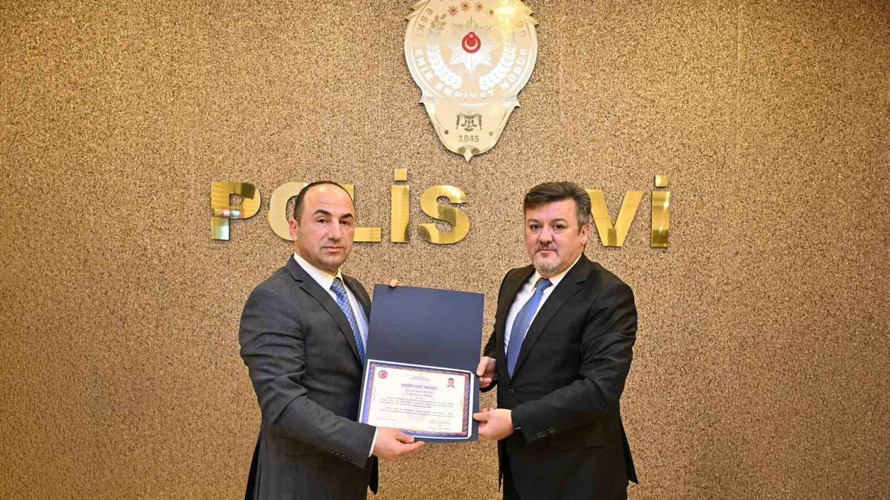 Sercihan Barutcu'ya veda: Eskişehir Emniyet Müdürlüğü'nde emeklilik töreni