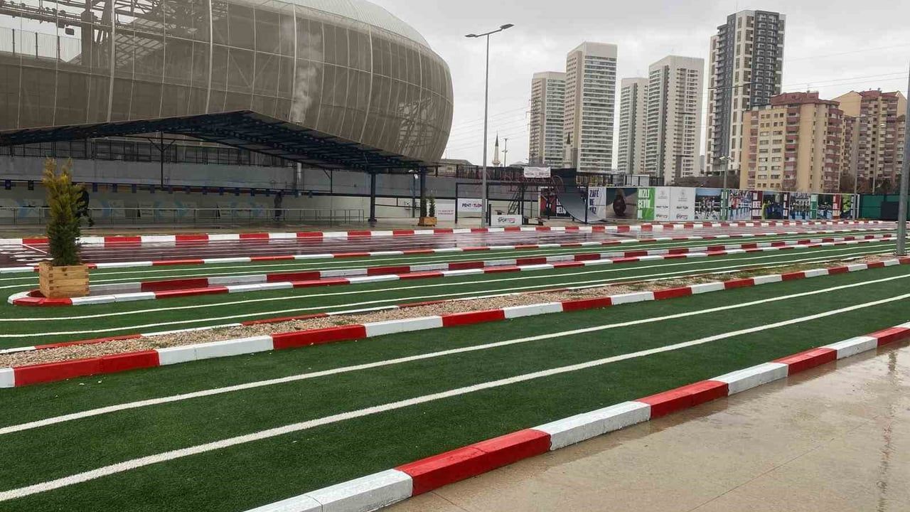 Serhat Aydın: Beş branşın aynı anda yapılacağı tesis sporculara kazandırıldı