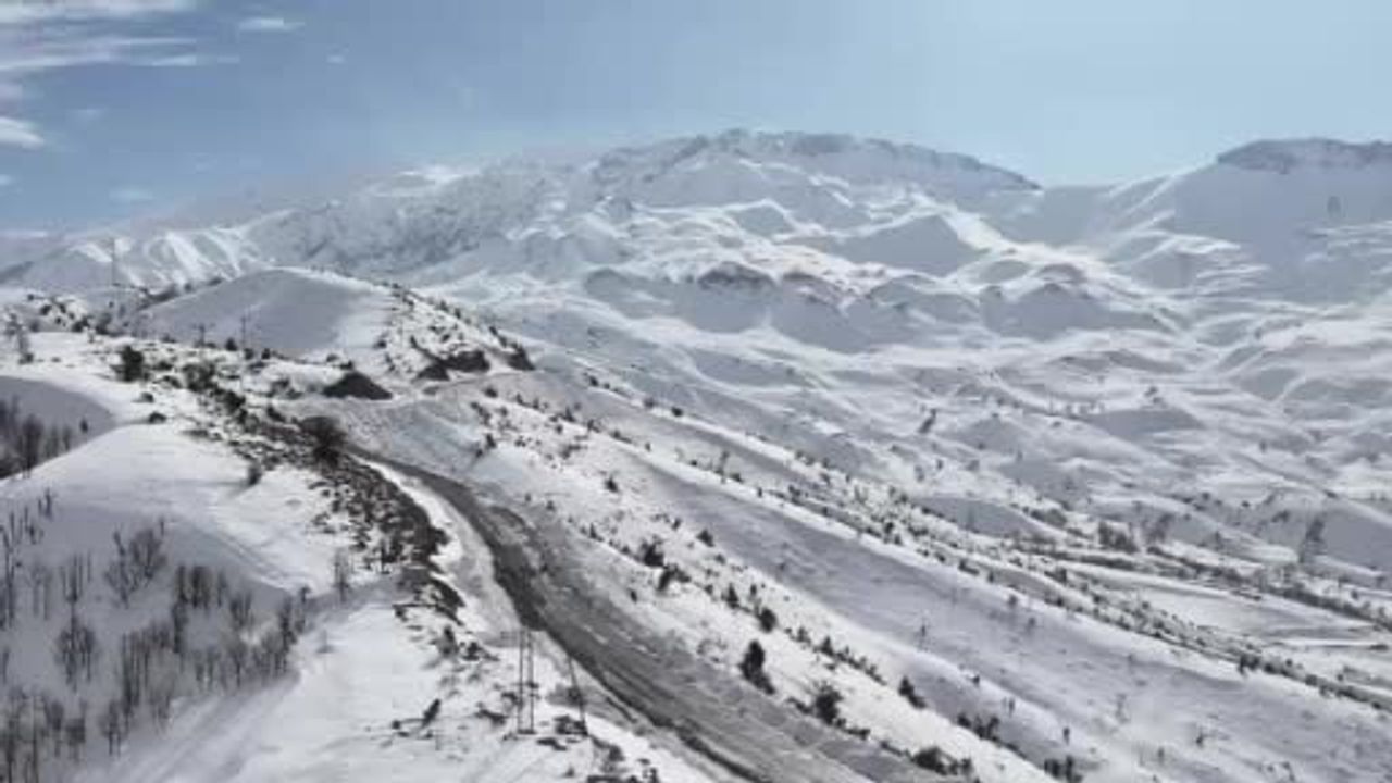 Siirt’te 146 köy yolu ulaşıma açıldı