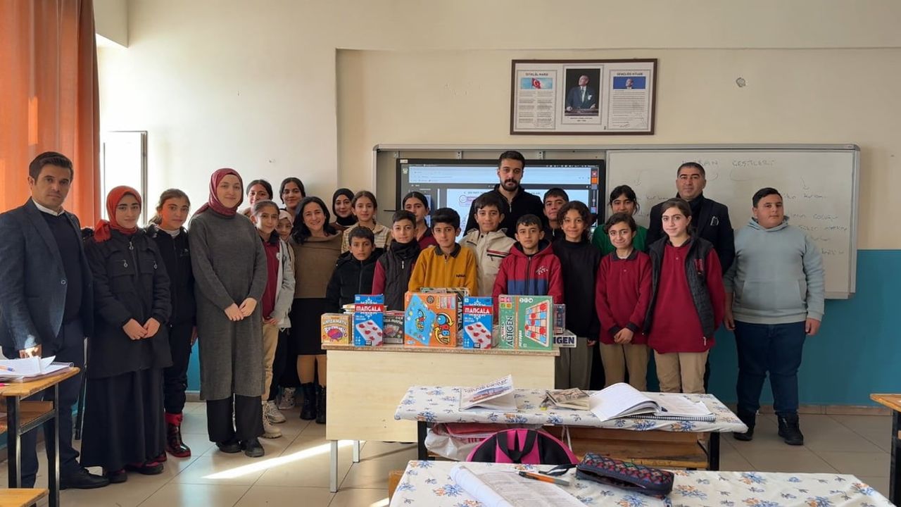Sınırdaki köy okullarına akıl ve zeka oyunları desteği