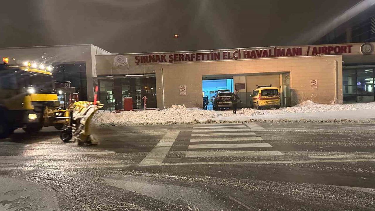 Şırnak Şerafettin Elçi Havalimanı'nda 4 sefer iptal edildi