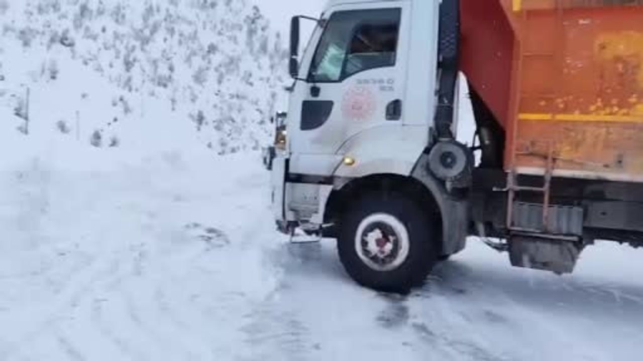 Şırnak'ta İpek Yolu'nda Mahsur Kalanlar Kurtarıldı