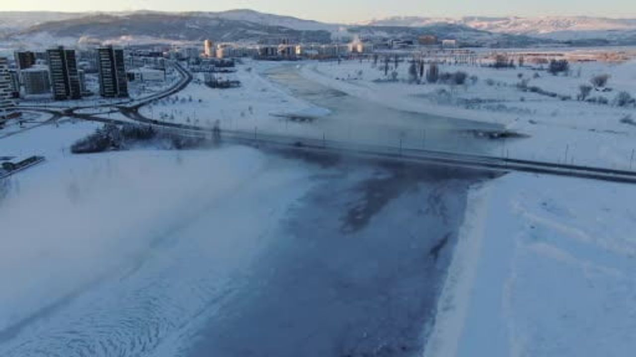 Sivas'ta Sibirya soğukları: Termometreler sıfırın altında 19 derece