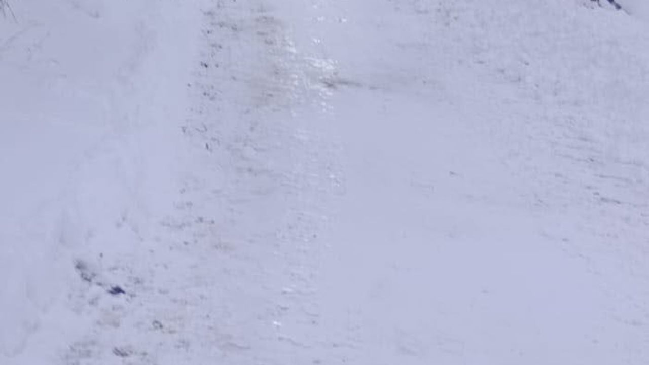 Sivas'ta yaklaşık 850 yerleşim yerinin yolu araç ulaşımına kapandı