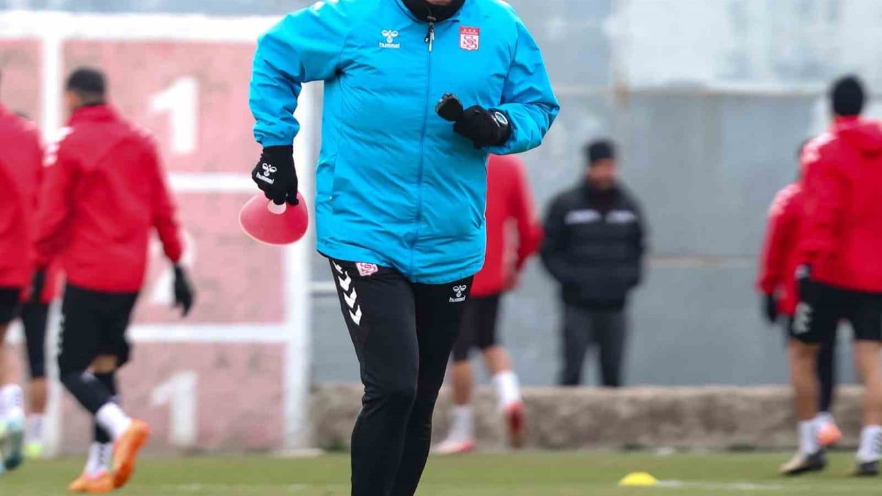 Sivasspor: Mehmet Altıparmak’ın PFDK’ya sevk süreci idari