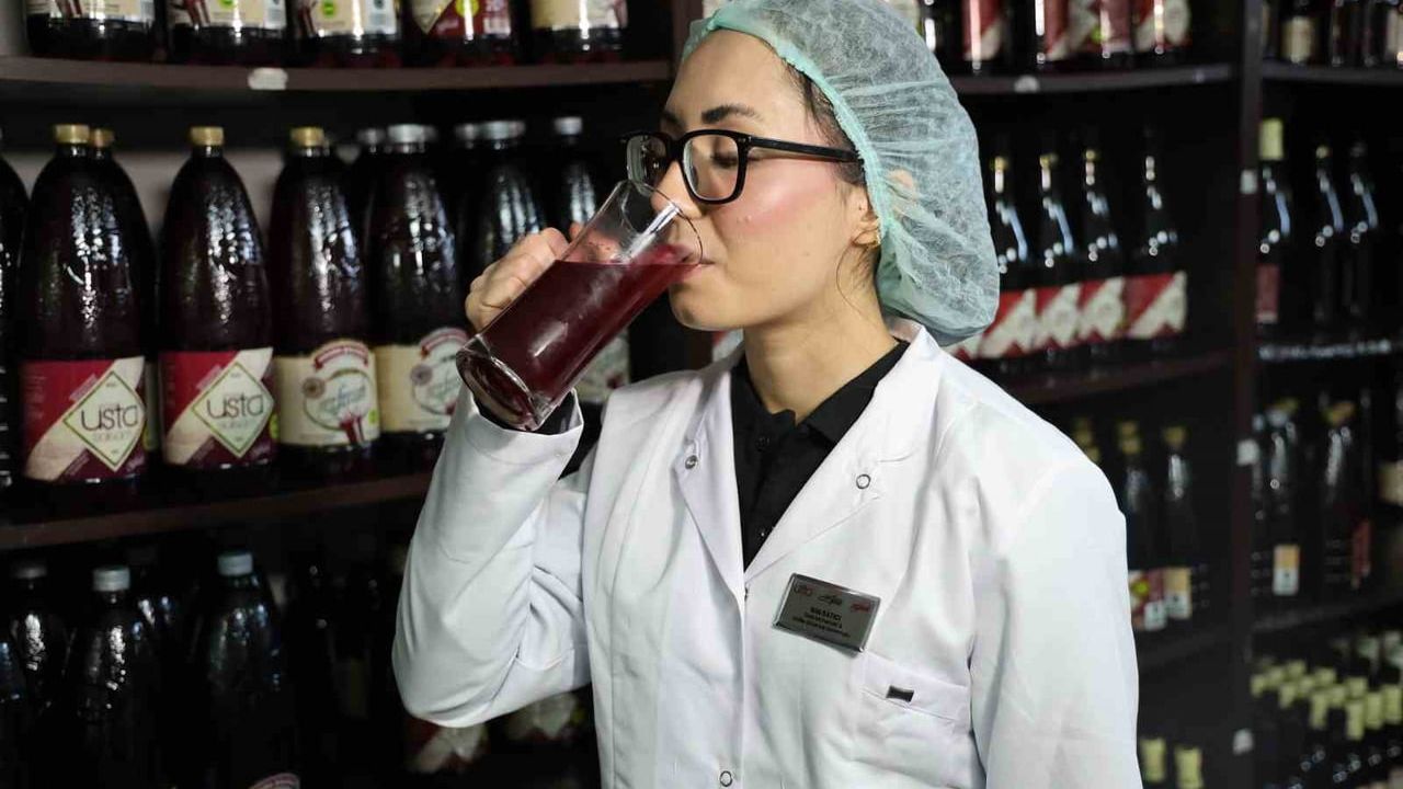 Soğuyan Havalarla Birlikte Şalgam Talebi Artıyor