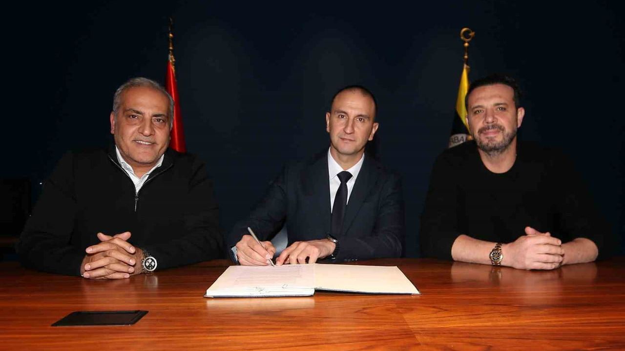 Taner Atik, Fenerbahçe Medicana Erkek Voleybol Takımı'nda Başantrenör Oldu