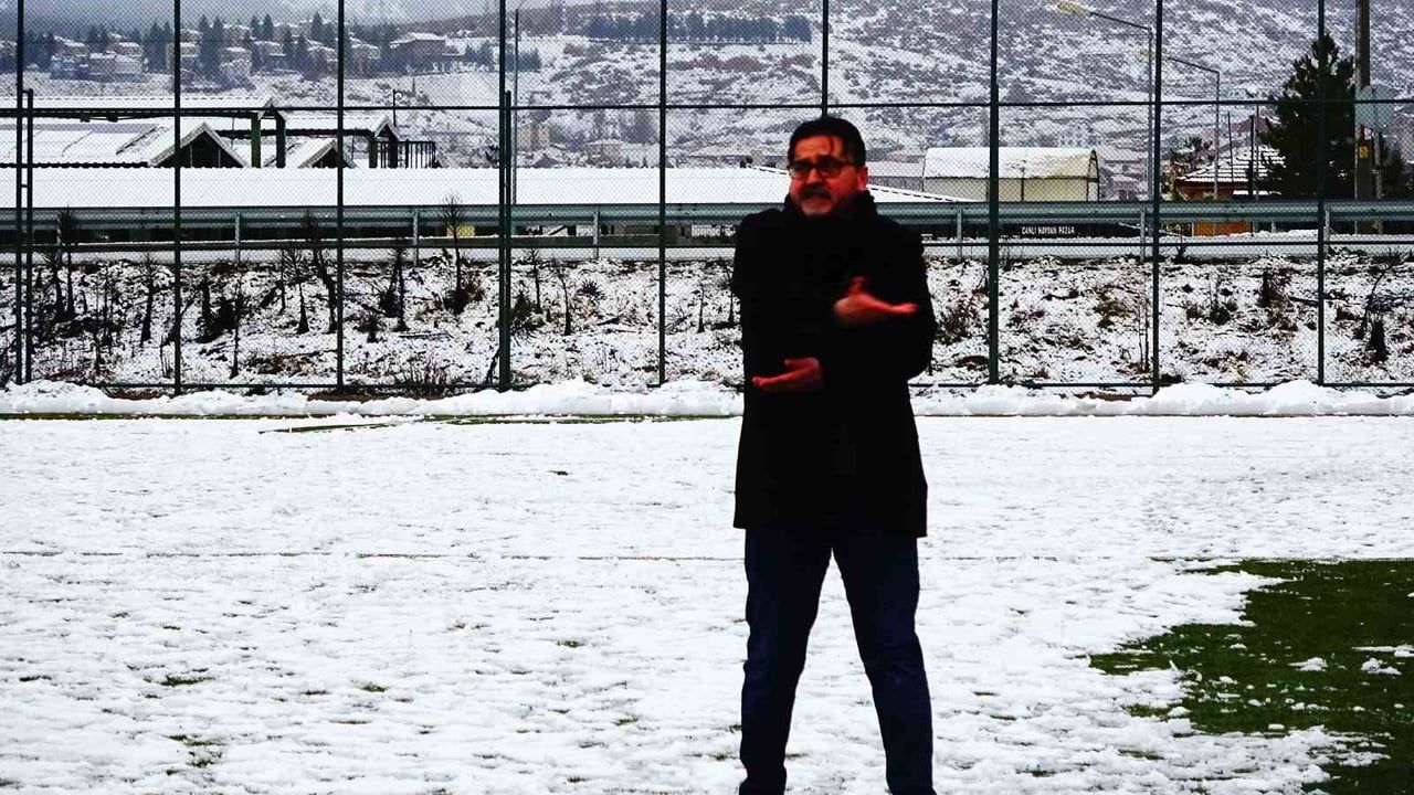 Tavşanlı Akıncılarspor Kadın Futbol Takımı Lig Öncesi Hazırlıkları Sürdürüyor