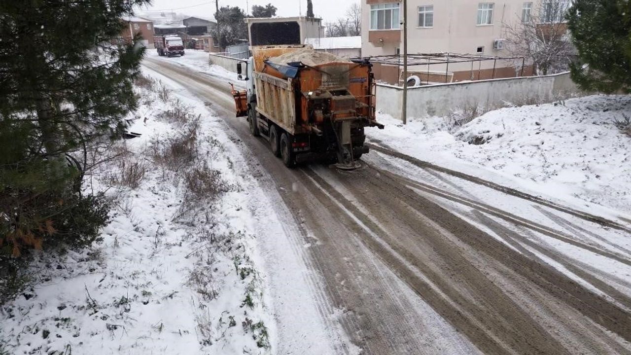 Tekirdağ’da 11–12 Ocak kar mesaisi — ekipler sahada