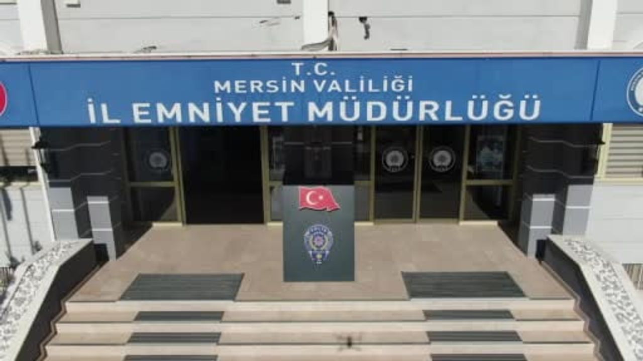 Teyp Kısmına Gizlenen Silah ve Uyuşturucu Operasyonu: Mersin’de Suç Odaklarına Ağır Darbe