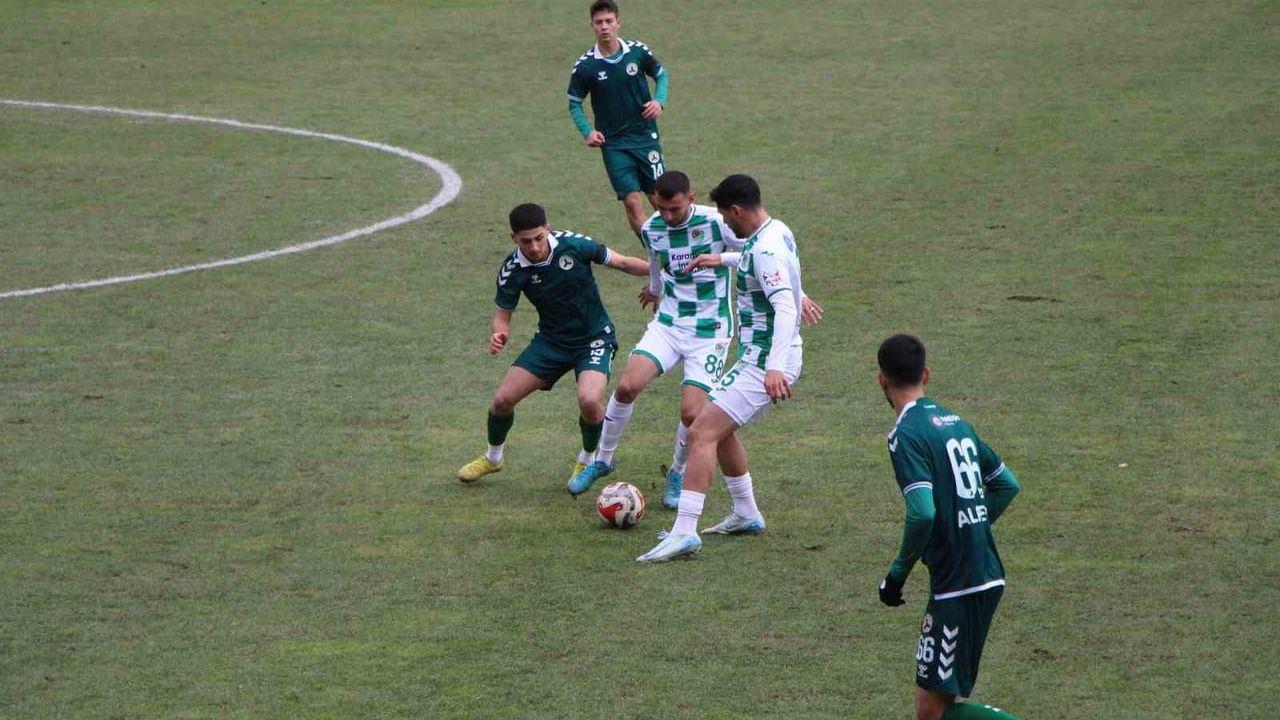 TFF 3. Lig 3. Grup 16. Hafta: Amasyaspor 2 - Giresunspor 2