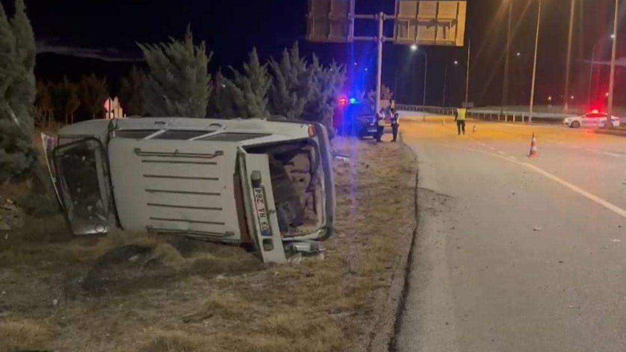 Tırla çarpışan otomobil Emirdağ'da şarampole devrildi — sürücü ağır yaralı