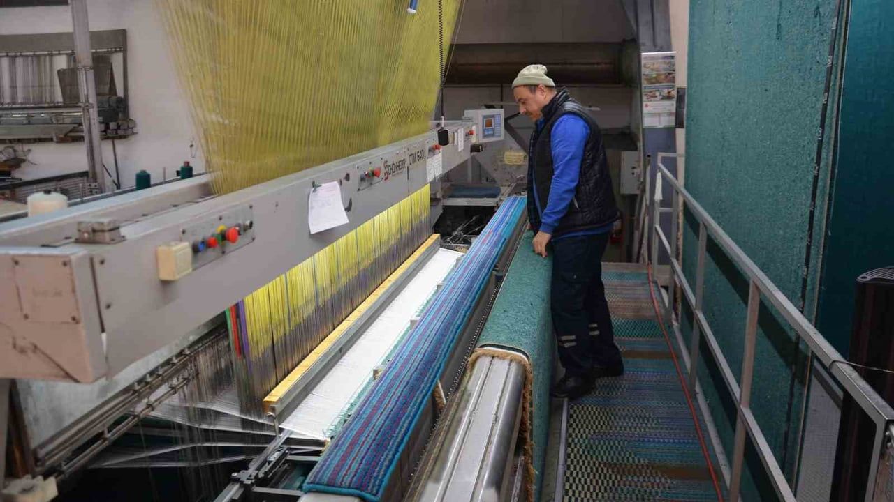 Tokyo Camii'nin halıları 26 yıl sonra yeniden Demirci'de dokundu