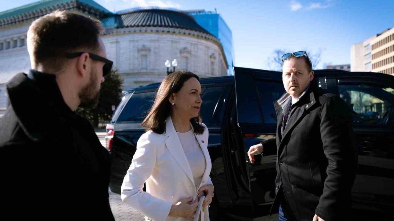 Trump, Beyaz Saray'da Maria Corina Machado ile görüştü