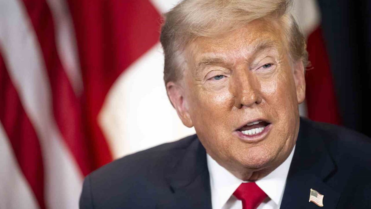 Trump: "Çin, Kanada'yı Tamamen Ele Geçiriyor"