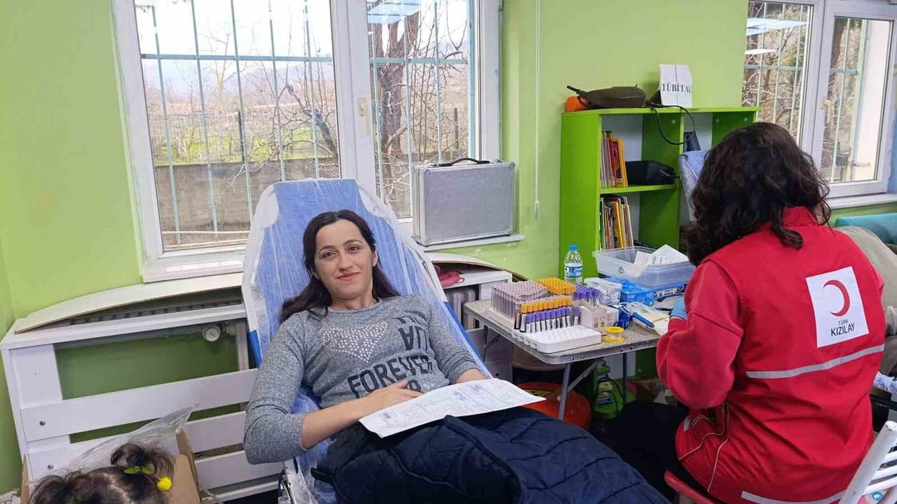 Türkeli okullarında rekor kan bağışı: 3 günde 253 ünite