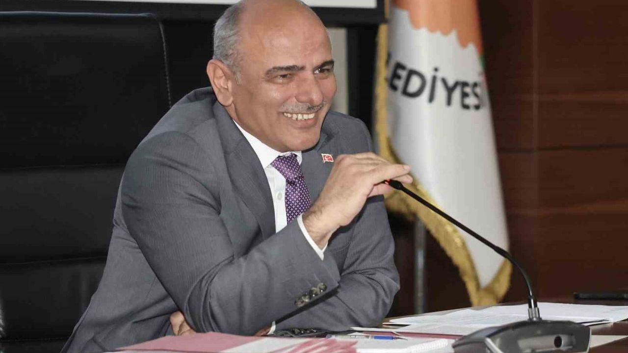 Tütünçiftlik Kent Meydanı metro durağı yeri Kocaeli Büyükşehir’e devredildi