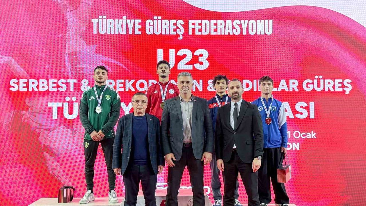 U23 Grekoromen Güreş Türkiye Şampiyonası Trabzon'da Sona Erdi