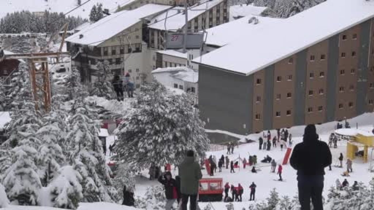 Uludağ’da Fahri Otel telesiyejinde arıza: 52 kişi kurtarıldı, 8 kişinin tahliyesi sürüyor