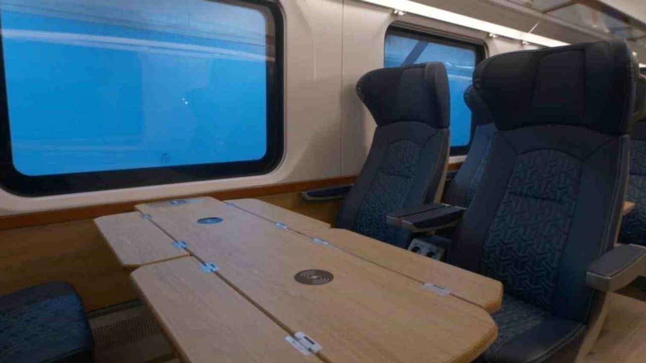 Uraloğlu: Milli Elektrikli Hızlı Tren 2026'da raylara iniyor, testler başlayacak