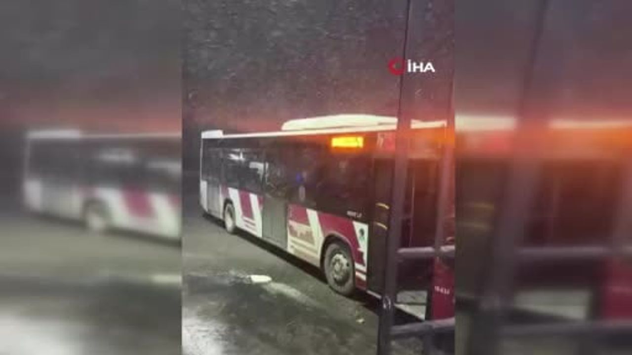 Urla'da yüksek kesimlerde kar yağışı etkili oldu