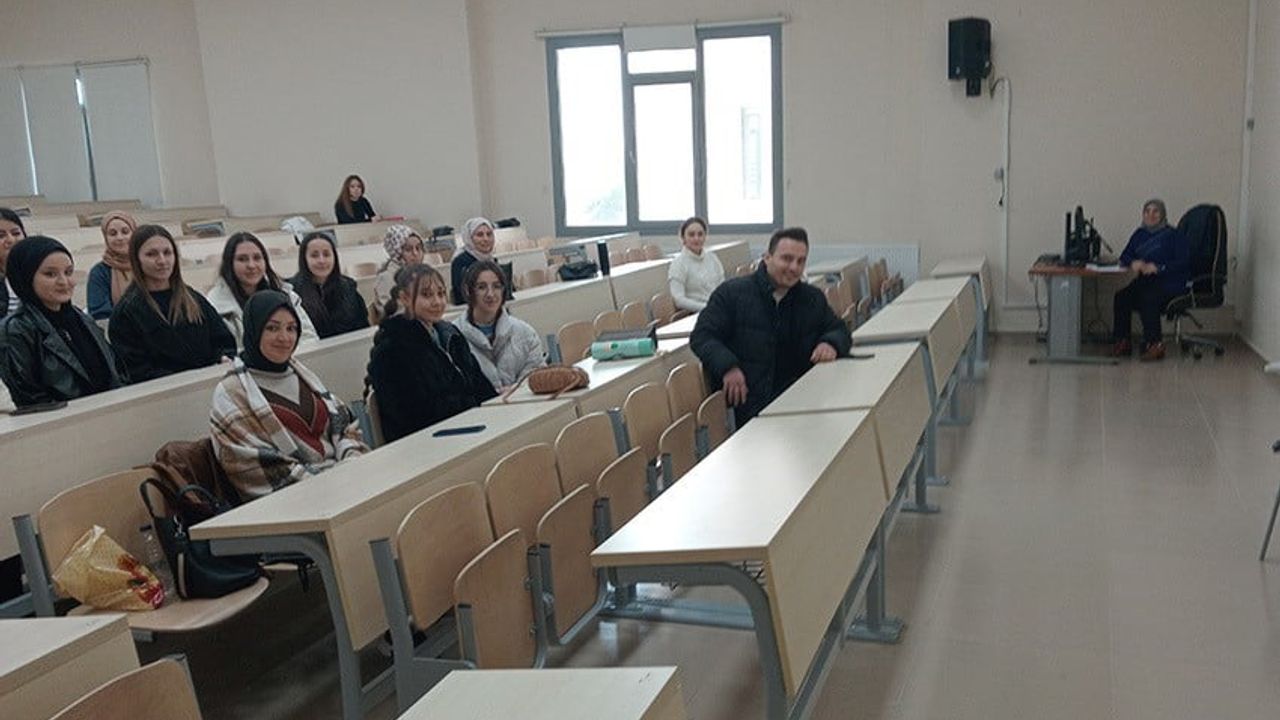 Uşak Üniversitesi'nden İstihdam Odaklı Eğitim İşbirlikleri
