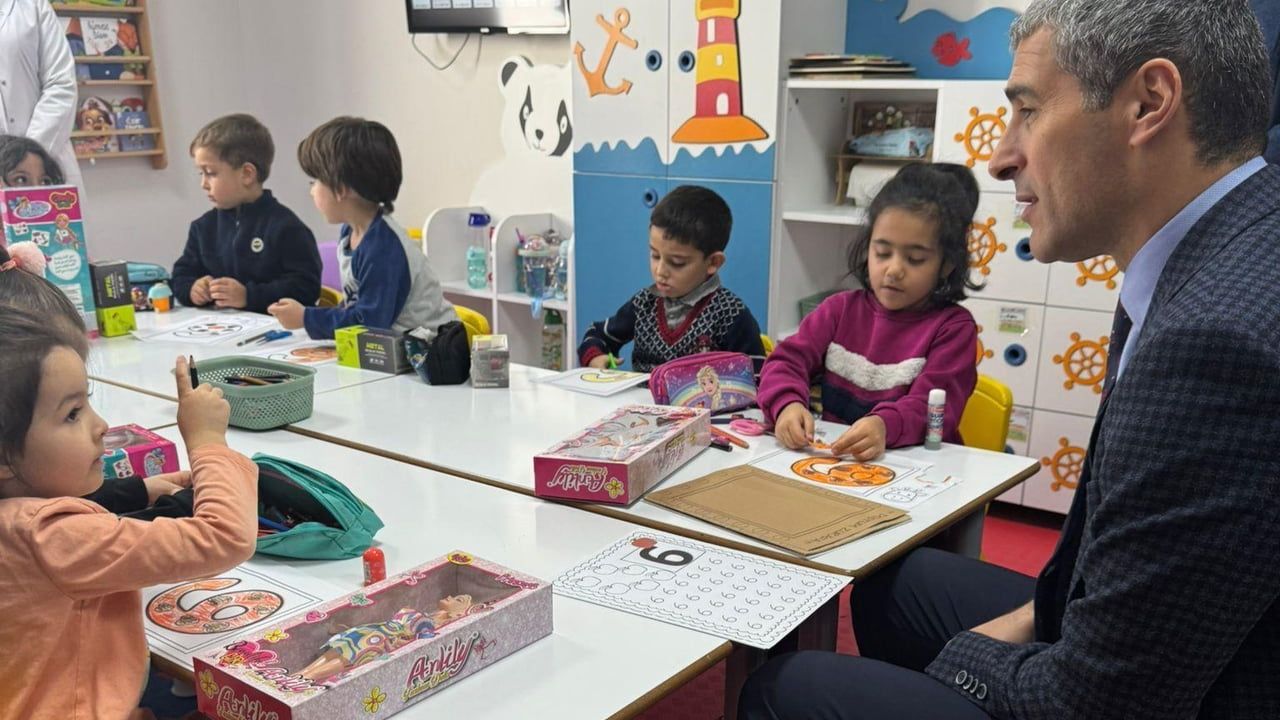 Uşak Valisi Naci Aktaş Karahan Kur’an Kursu'nu Ziyaret Etti