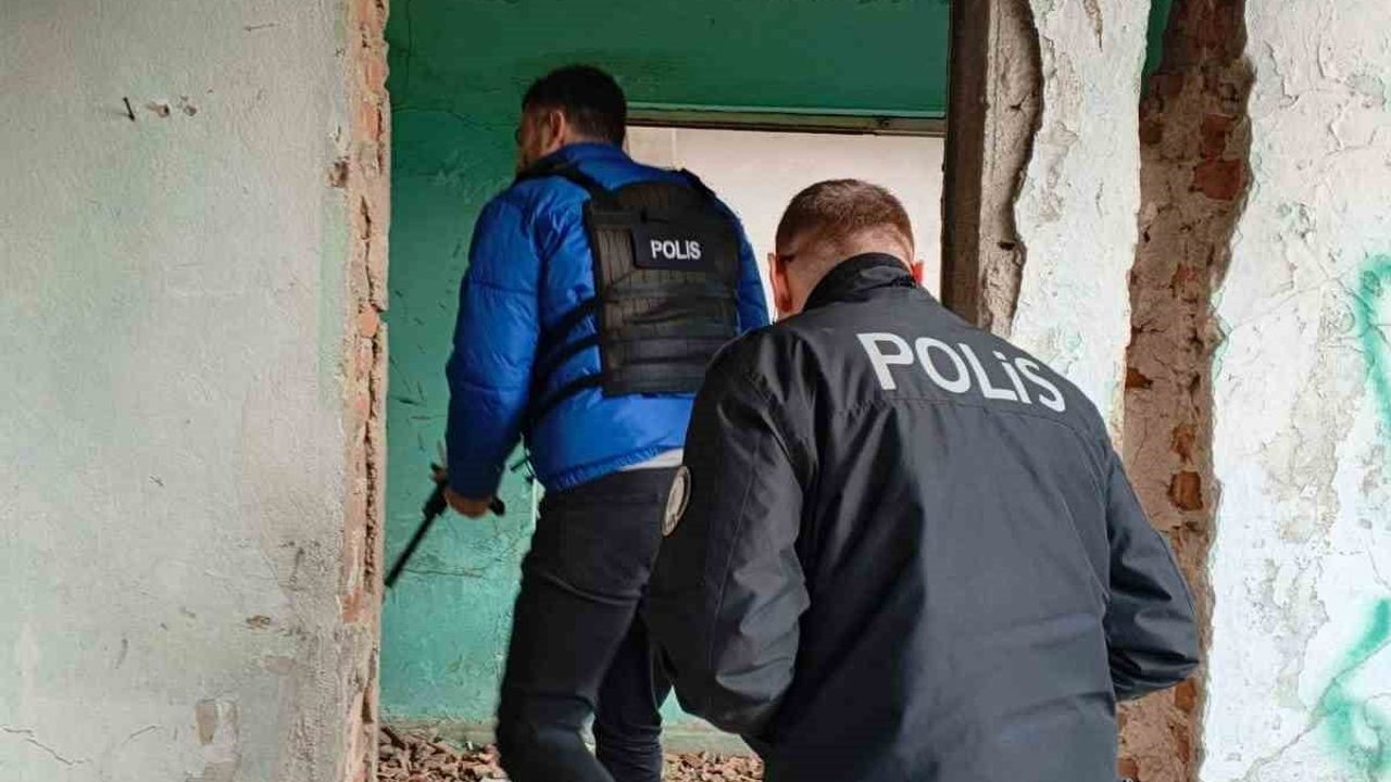Uzunköprü'de aranan 5 hükümlü operasyonla yakalandı