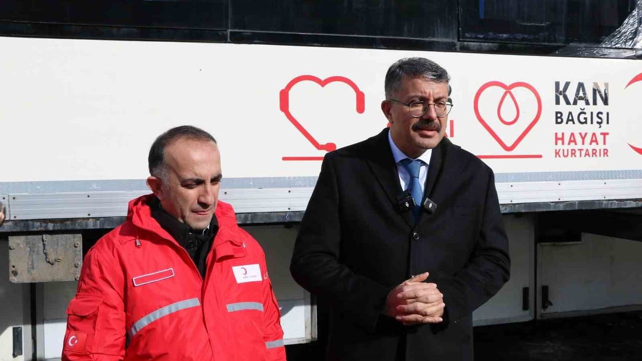 Vali Ali Çelik'ten kan bağışı çağrısı: Hakkari'de 3 bin 487 ünite hedefine destek