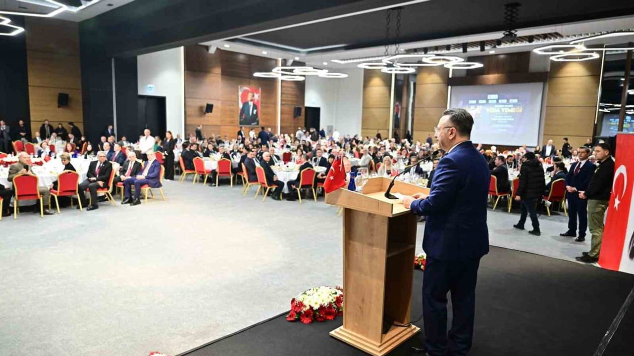 Vali Hüseyin Aksoy: "Kapım Eskişehirlilere her zaman açık"