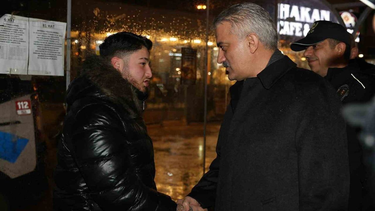 Vali Mehmet Makas Konuralp’te denetimleri yerinde inceledi, esnafla buluştu