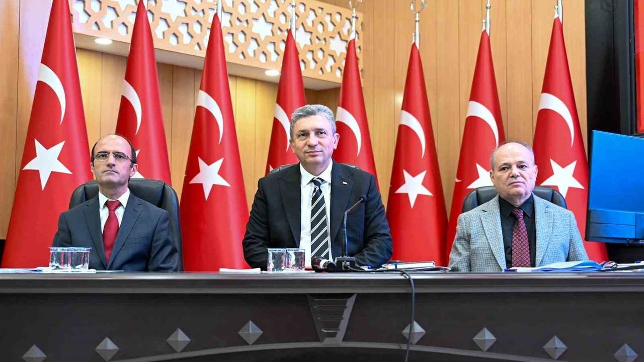 Vali Şahin: COP31 Antalya'ya turizm ve ticarette önemli katkı sağlayacak