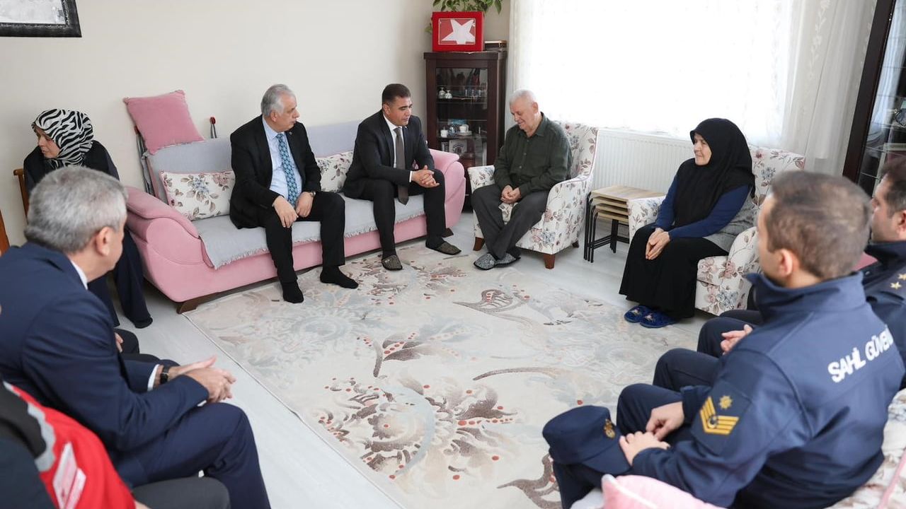 Vali Selçuk Aslan’dan Şehit Polis Turgut Külünk’ün Ailesine Veda Ziyareti