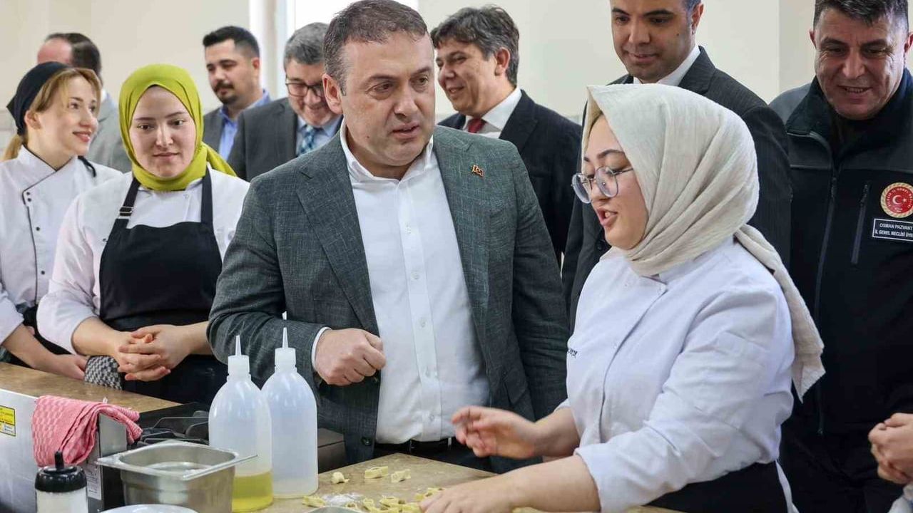 Vali Sözer Söğüt Meslek Yüksekokulu’nda eğitim ve atölye çalışmalarını inceledi