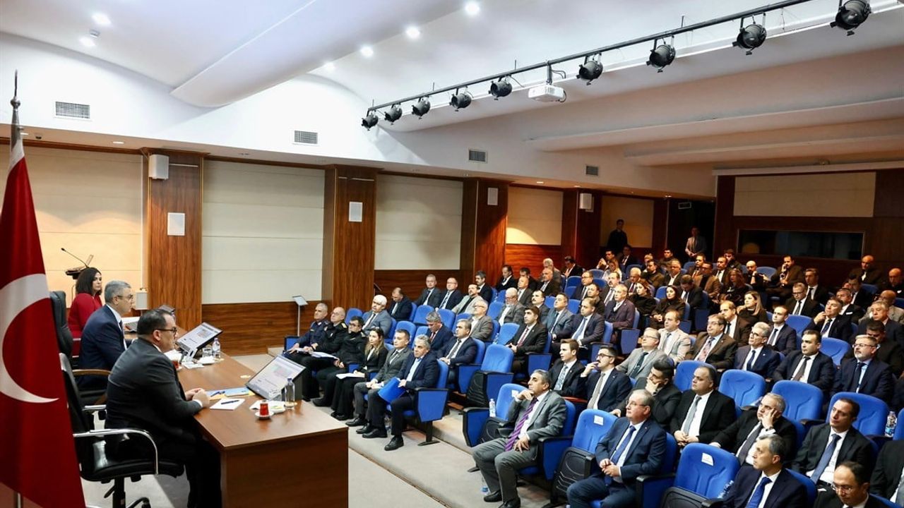 Vali Toros açıkladı: Mersin’de 541 kamu projesi, toplam 246 milyar 439 milyon 395 bin TL