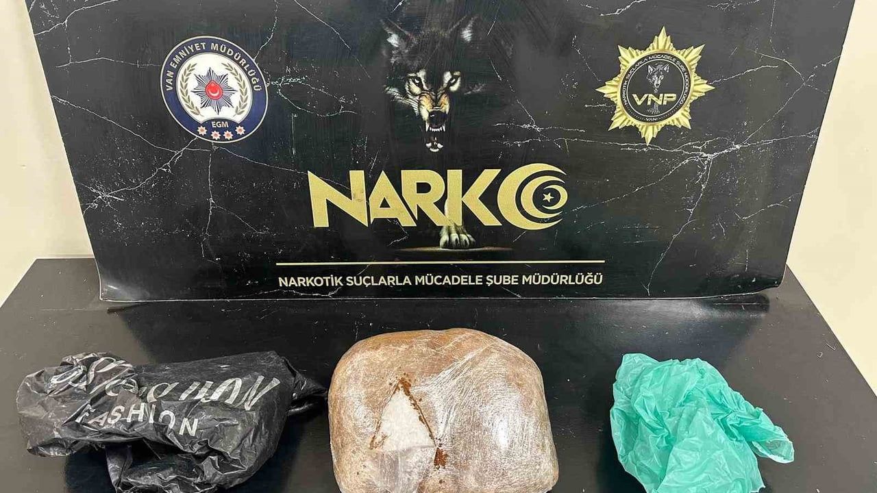 Van'da 13 kilo 140 gram metamfetamin ele geçirildi