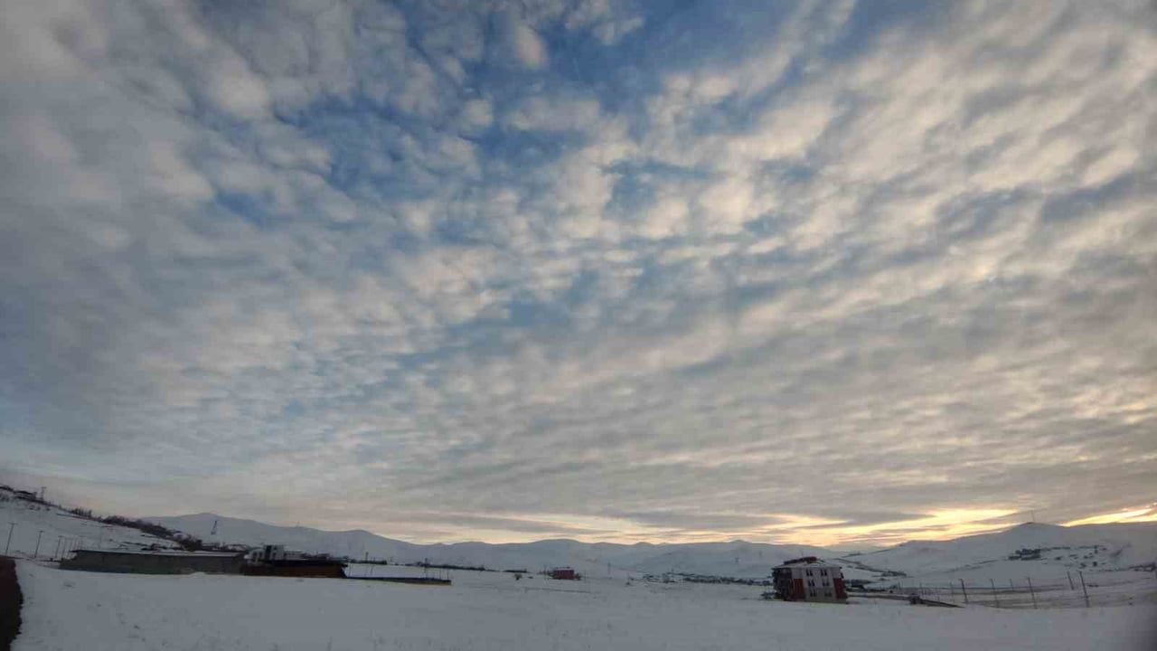 Van semalarında kümülüs bulutlarının görsel şöleni