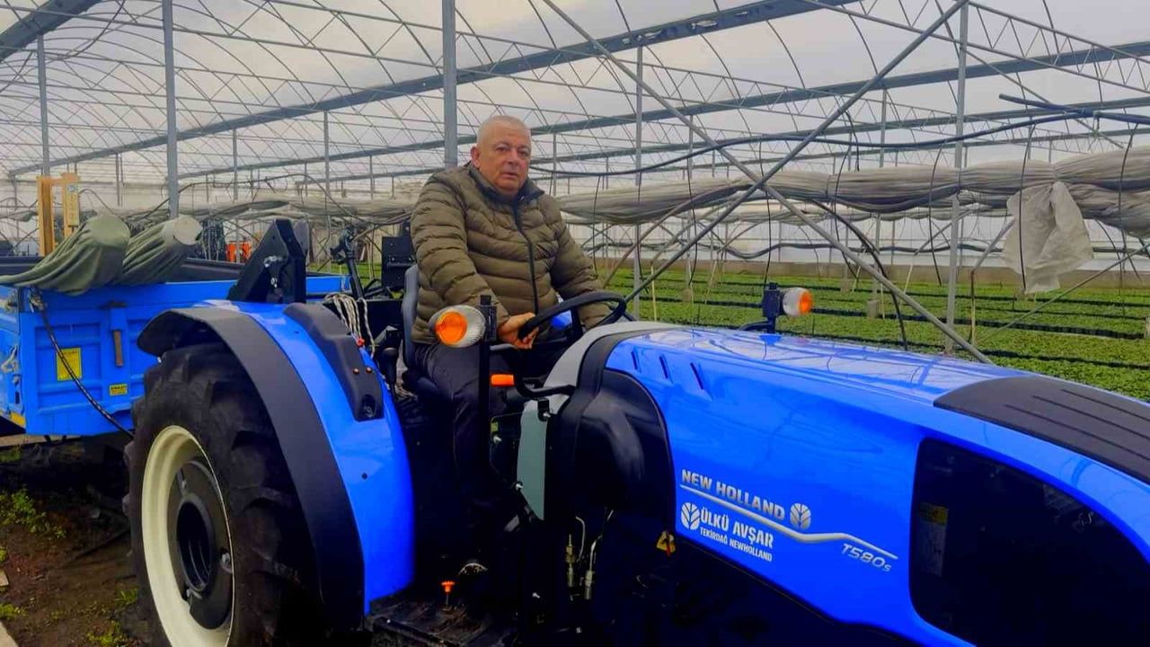 Yalova'da serada duran traktöre köprü ve otoyol cezası