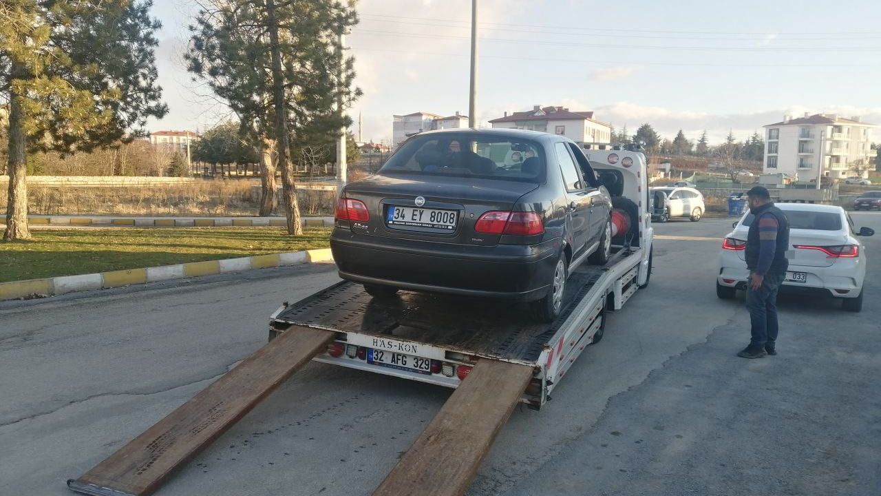 Yalvaç'ta otomobil ile motosiklet çarpıştı — 1 yaralı